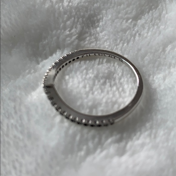 Pandora wishbone ring*IN BOX* - Picture 3 of 4